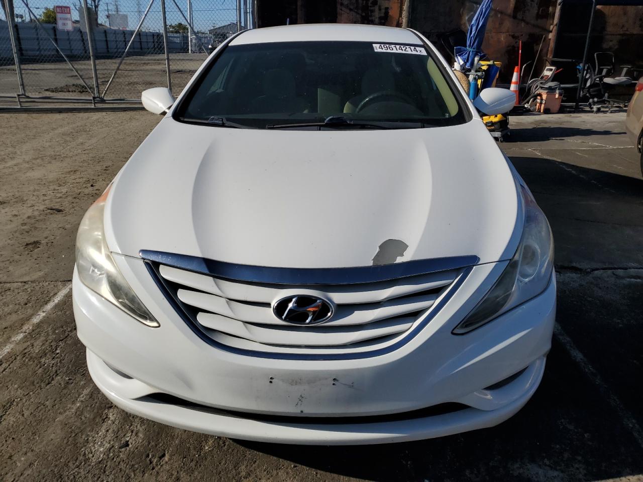 Photo 4 VIN: 5NPEB4AC8DH695451 - HYUNDAI SONATA 