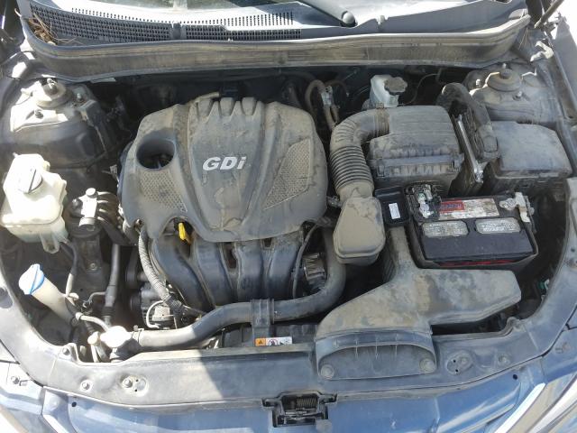 Photo 6 VIN: 5NPEB4AC8DH695689 - HYUNDAI SONATA 