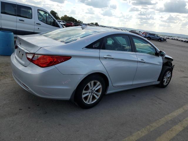 Photo 2 VIN: 5NPEB4AC8DH700020 - HYUNDAI SONATA GLS 