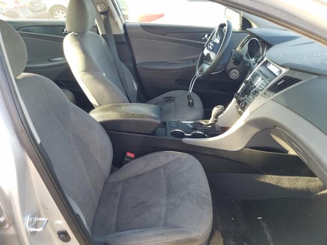 Photo 4 VIN: 5NPEB4AC8DH701877 - HYUNDAI SONATA GLS 