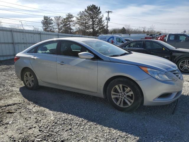 Photo 3 VIN: 5NPEB4AC8DH721840 - HYUNDAI SONATA 