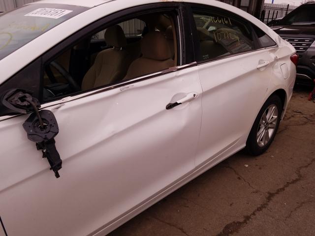 Photo 8 VIN: 5NPEB4AC8DH732367 - HYUNDAI SONATA GLS 