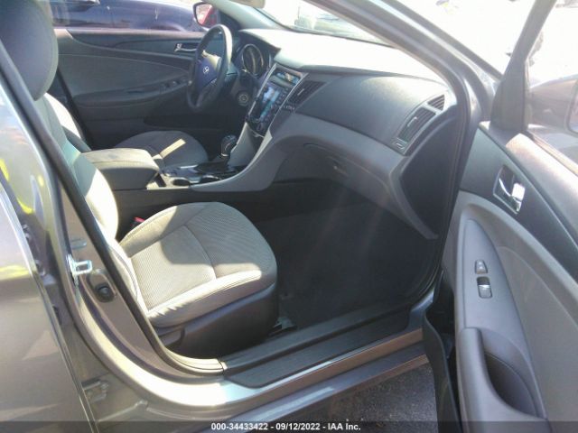 Photo 4 VIN: 5NPEB4AC8DH735382 - HYUNDAI SONATA 