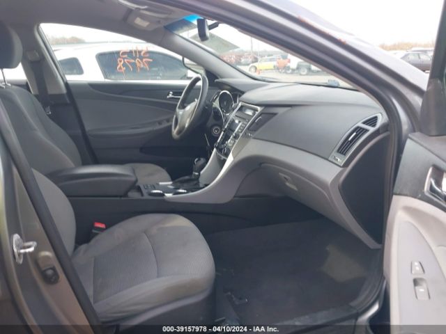 Photo 4 VIN: 5NPEB4AC8DH741148 - HYUNDAI SONATA 