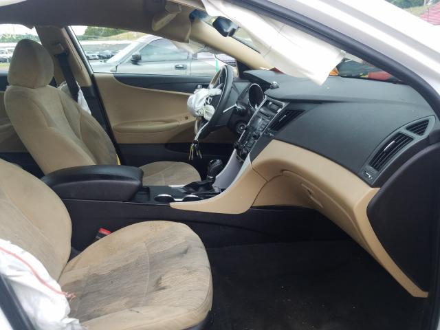 Photo 4 VIN: 5NPEB4AC8DH747547 - HYUNDAI SONATA GLS 