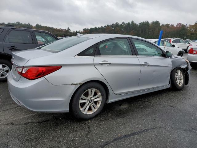 Photo 2 VIN: 5NPEB4AC8DH764302 - HYUNDAI SONATA 