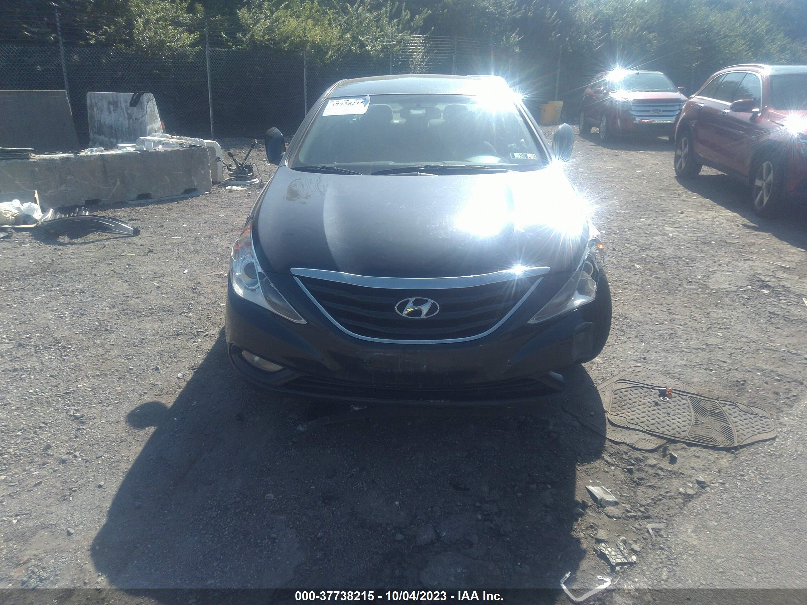 Photo 11 VIN: 5NPEB4AC8DH764526 - HYUNDAI SONATA 