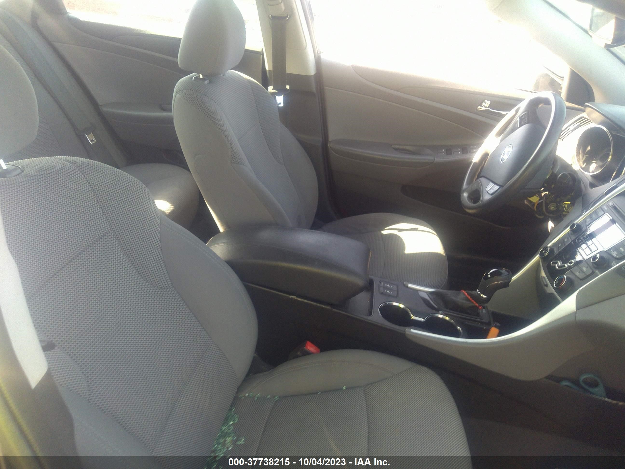 Photo 4 VIN: 5NPEB4AC8DH764526 - HYUNDAI SONATA 