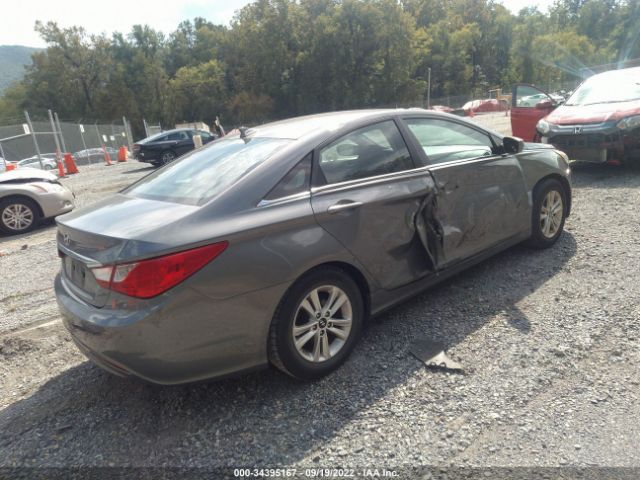 Photo 3 VIN: 5NPEB4AC8DH770164 - HYUNDAI SONATA 