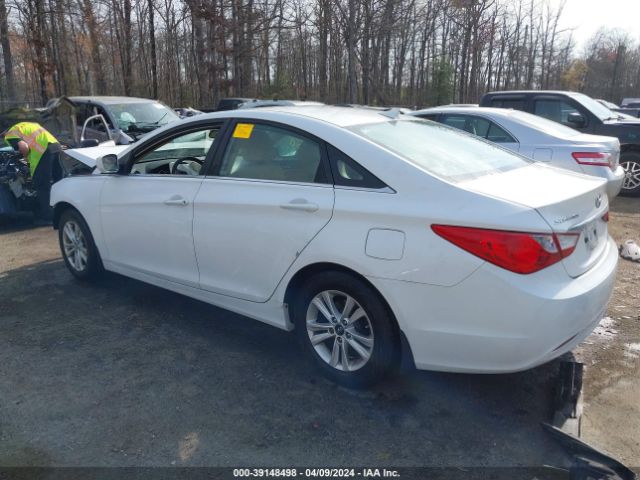 Photo 2 VIN: 5NPEB4AC8DH770455 - HYUNDAI SONATA 