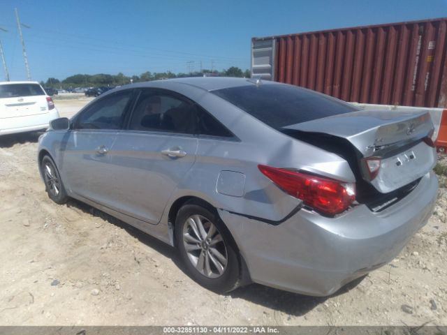 Photo 2 VIN: 5NPEB4AC8DH771329 - HYUNDAI SONATA 