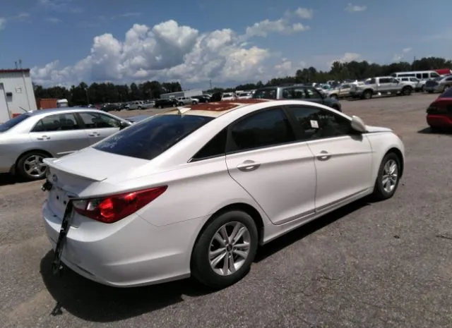 Photo 3 VIN: 5NPEB4AC8DH793010 - HYUNDAI SONATA 