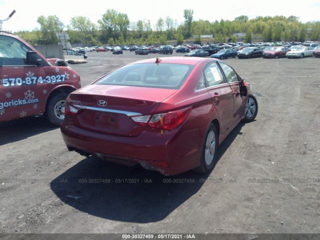 Photo 3 VIN: 5NPEB4AC8EH815802 - HYUNDAI SONATA 