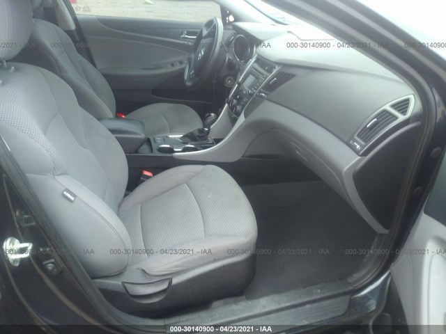 Photo 4 VIN: 5NPEB4AC8EH815928 - HYUNDAI SONATA 