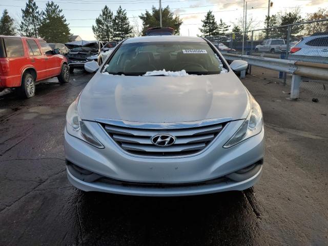 Photo 4 VIN: 5NPEB4AC8EH818716 - HYUNDAI SONATA GLS 