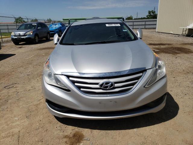 Photo 4 VIN: 5NPEB4AC8EH821180 - HYUNDAI SONATA GLS 