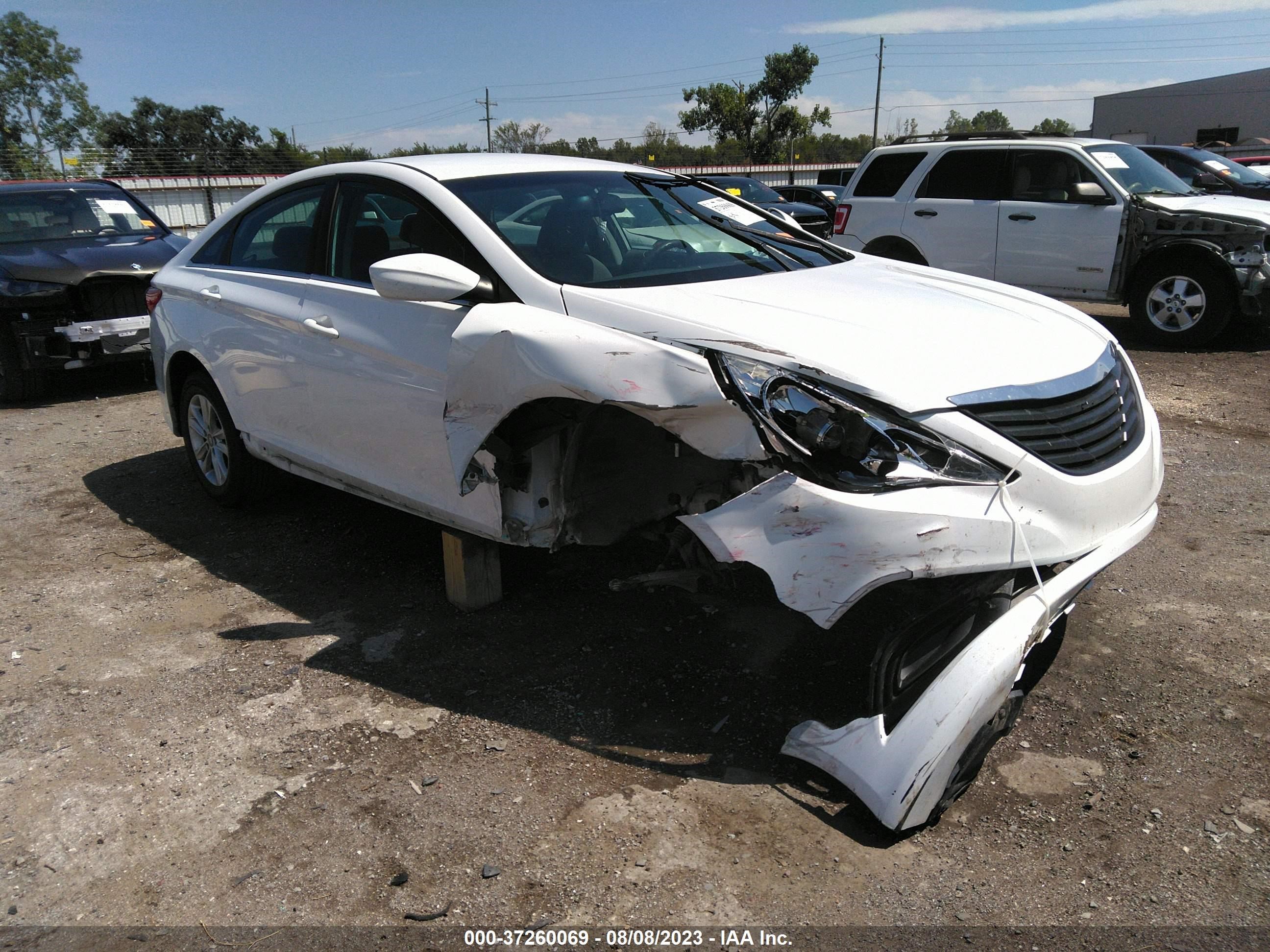 Photo 0 VIN: 5NPEB4AC8EH831045 - HYUNDAI SONATA 