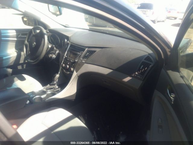 Photo 4 VIN: 5NPEB4AC8EH869732 - HYUNDAI SONATA 