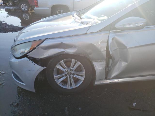 Photo 8 VIN: 5NPEB4AC8EH877815 - HYUNDAI SONATA GLS 