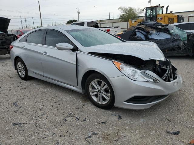 Photo 3 VIN: 5NPEB4AC8EH878768 - HYUNDAI SONATA GLS 