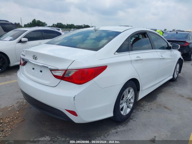 Photo 3 VIN: 5NPEB4AC8EH886143 - HYUNDAI SONATA 