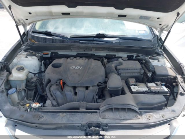 Photo 9 VIN: 5NPEB4AC8EH886143 - HYUNDAI SONATA 