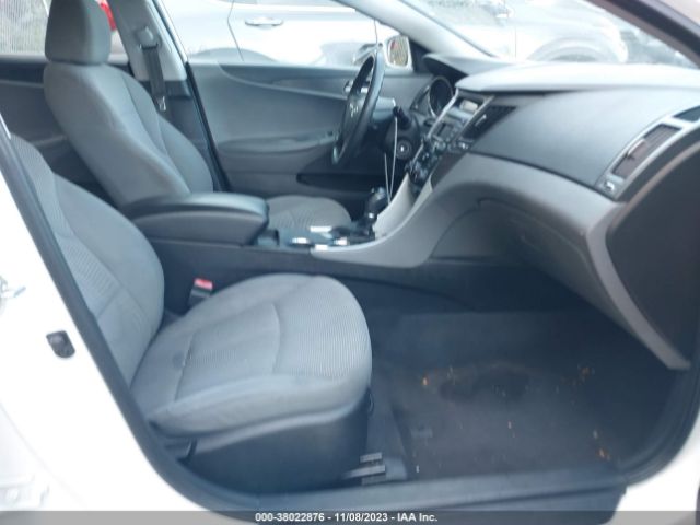 Photo 4 VIN: 5NPEB4AC8EH897353 - HYUNDAI SONATA 