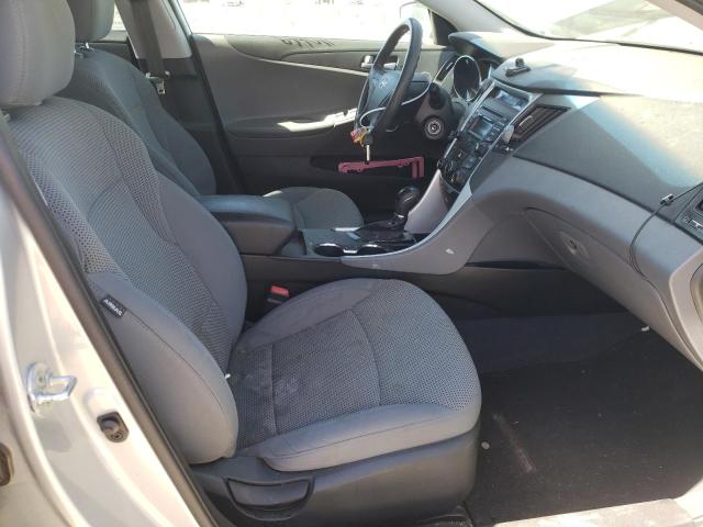 Photo 4 VIN: 5NPEB4AC8EH899555 - HYUNDAI SONATA GLS 