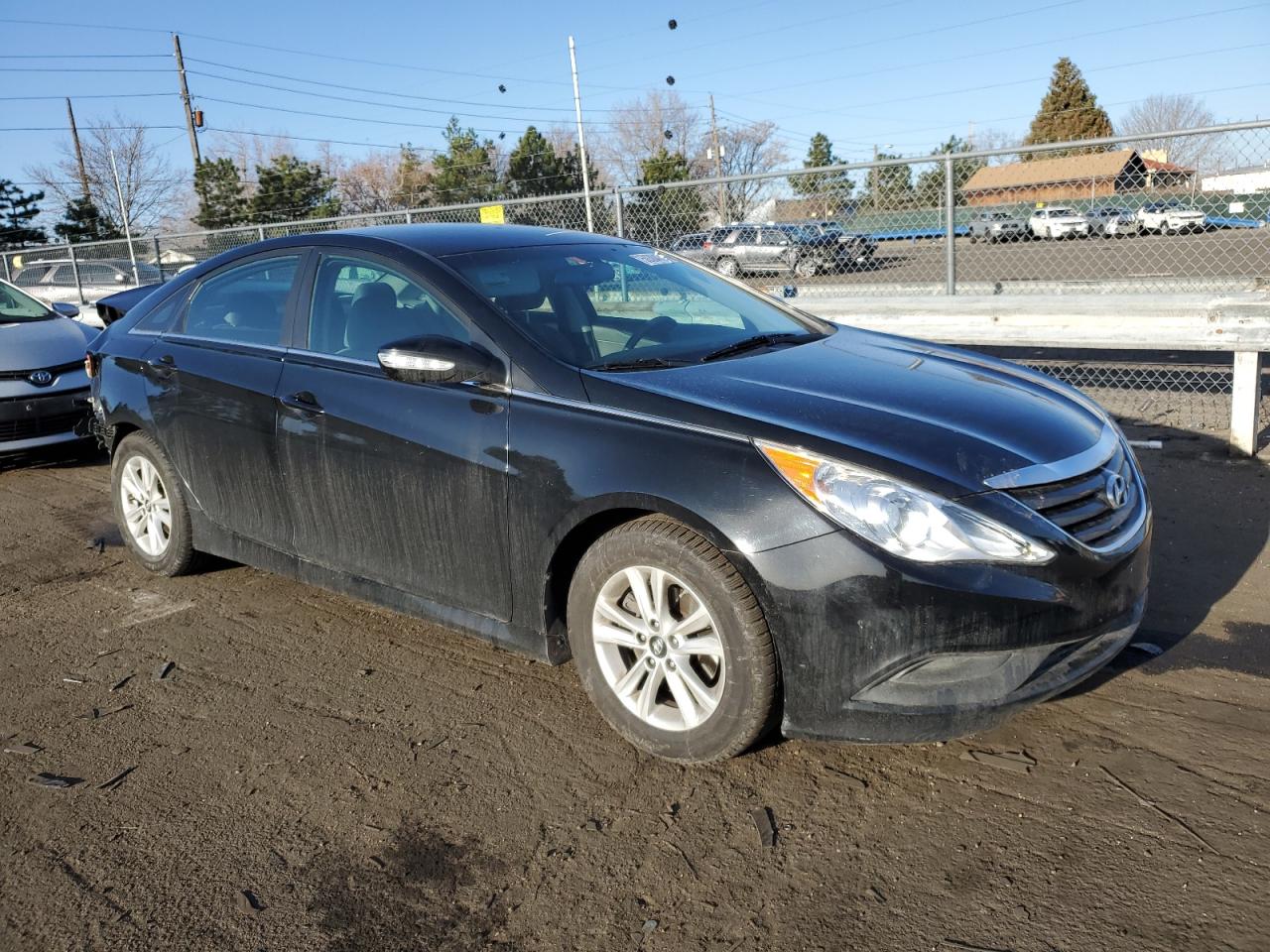 Photo 3 VIN: 5NPEB4AC8EH903457 - HYUNDAI SONATA 