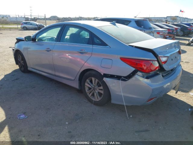 Photo 2 VIN: 5NPEB4AC8EH904821 - HYUNDAI SONATA 