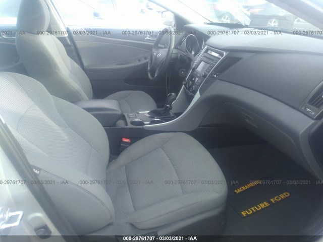 Photo 4 VIN: 5NPEB4AC8EH905788 - HYUNDAI SONATA 