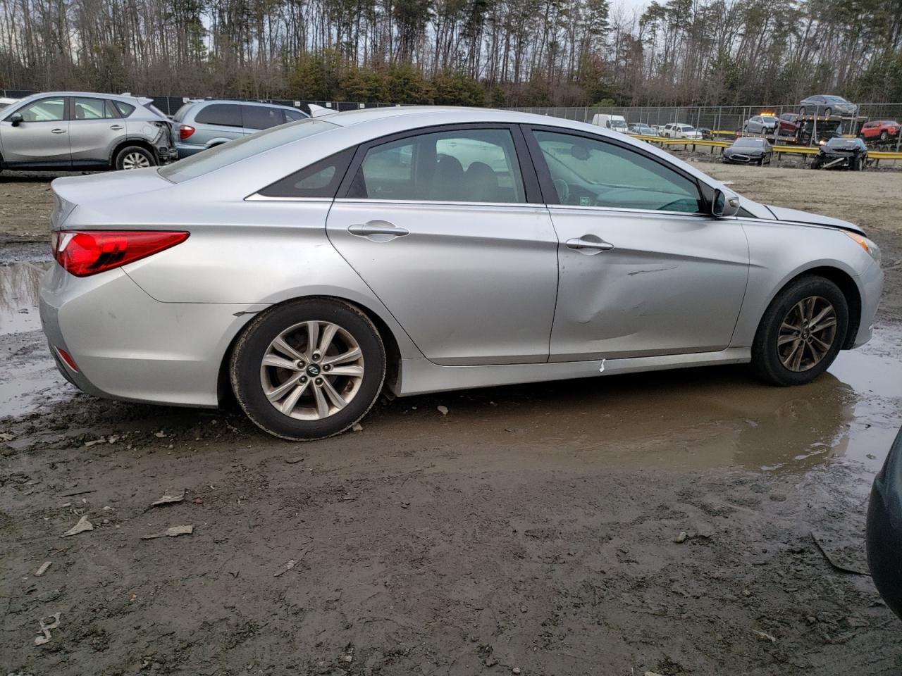 Photo 2 VIN: 5NPEB4AC8EH909999 - HYUNDAI SONATA 