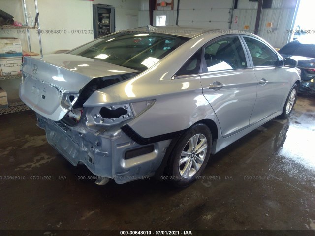 Photo 3 VIN: 5NPEB4AC8EH913020 - HYUNDAI SONATA 