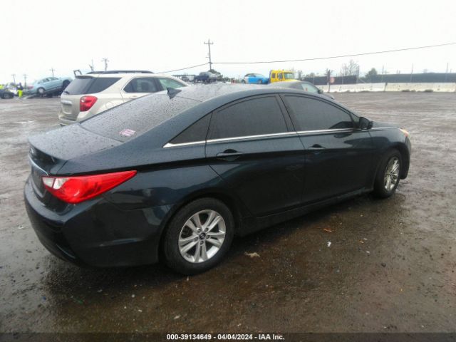 Photo 3 VIN: 5NPEB4AC8EH917004 - HYUNDAI SONATA 