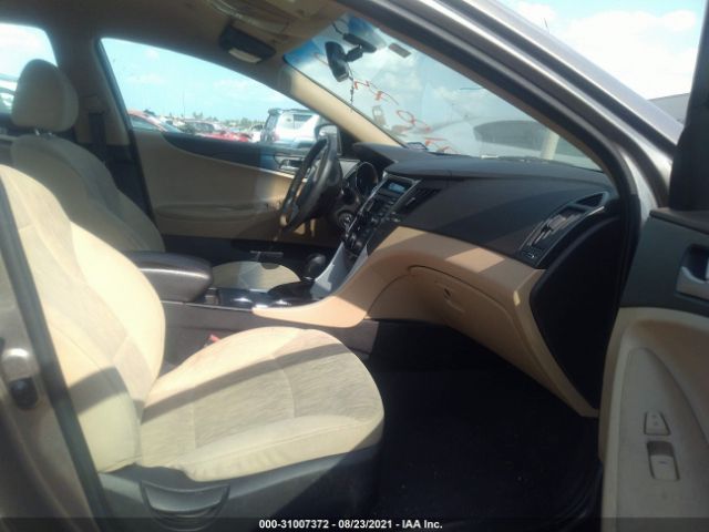 Photo 4 VIN: 5NPEB4AC8EH938080 - HYUNDAI SONATA 