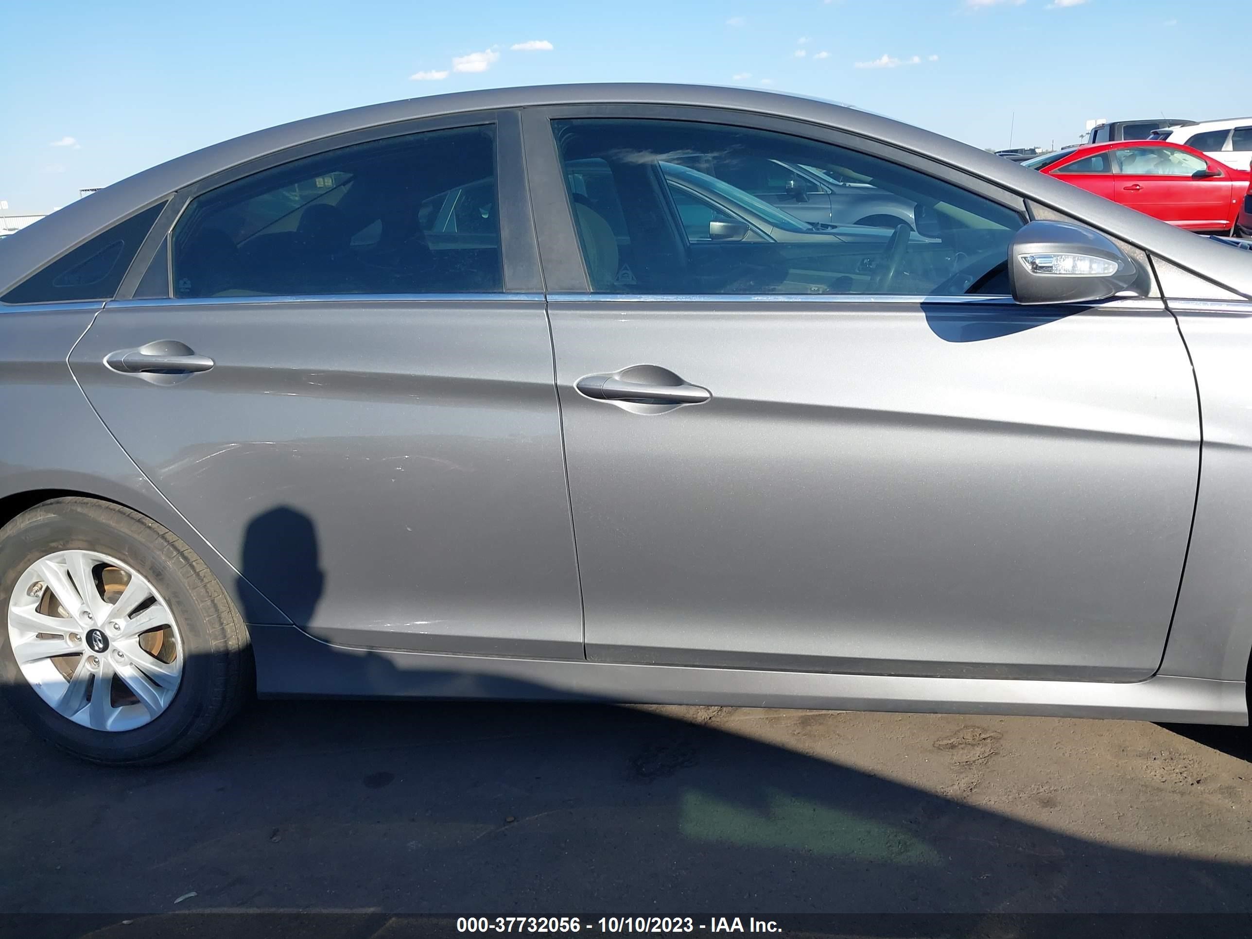 Photo 12 VIN: 5NPEB4AC8EH938287 - HYUNDAI SONATA 