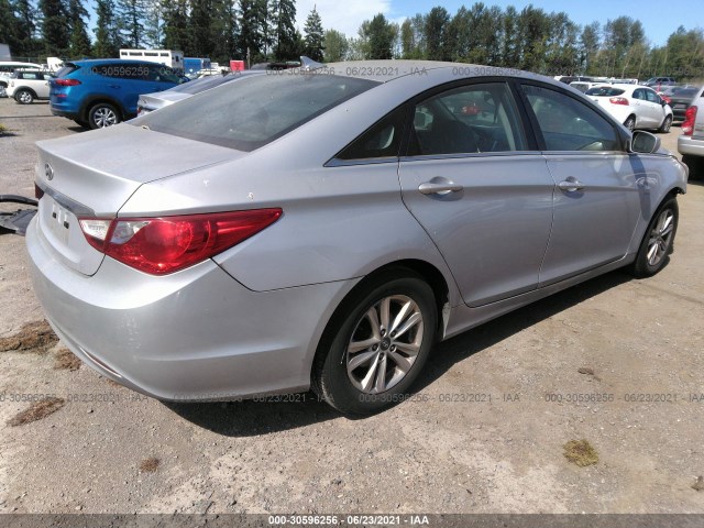 Photo 3 VIN: 5NPEB4AC9BH011889 - HYUNDAI SONATA 