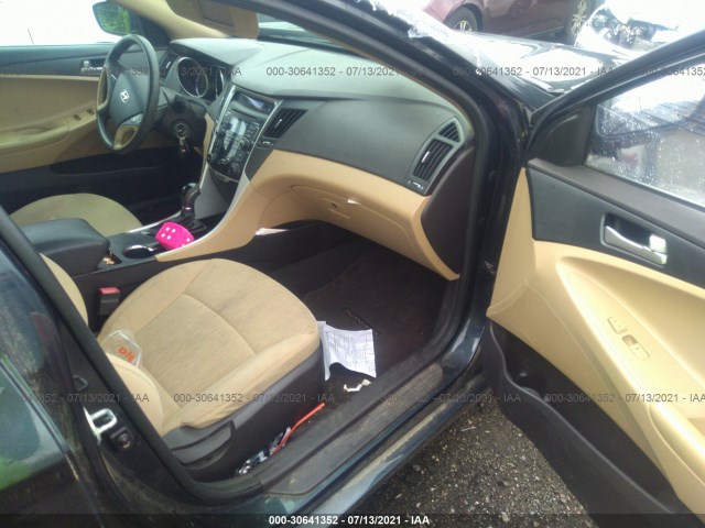 Photo 4 VIN: 5NPEB4AC9BH021242 - HYUNDAI SONATA 