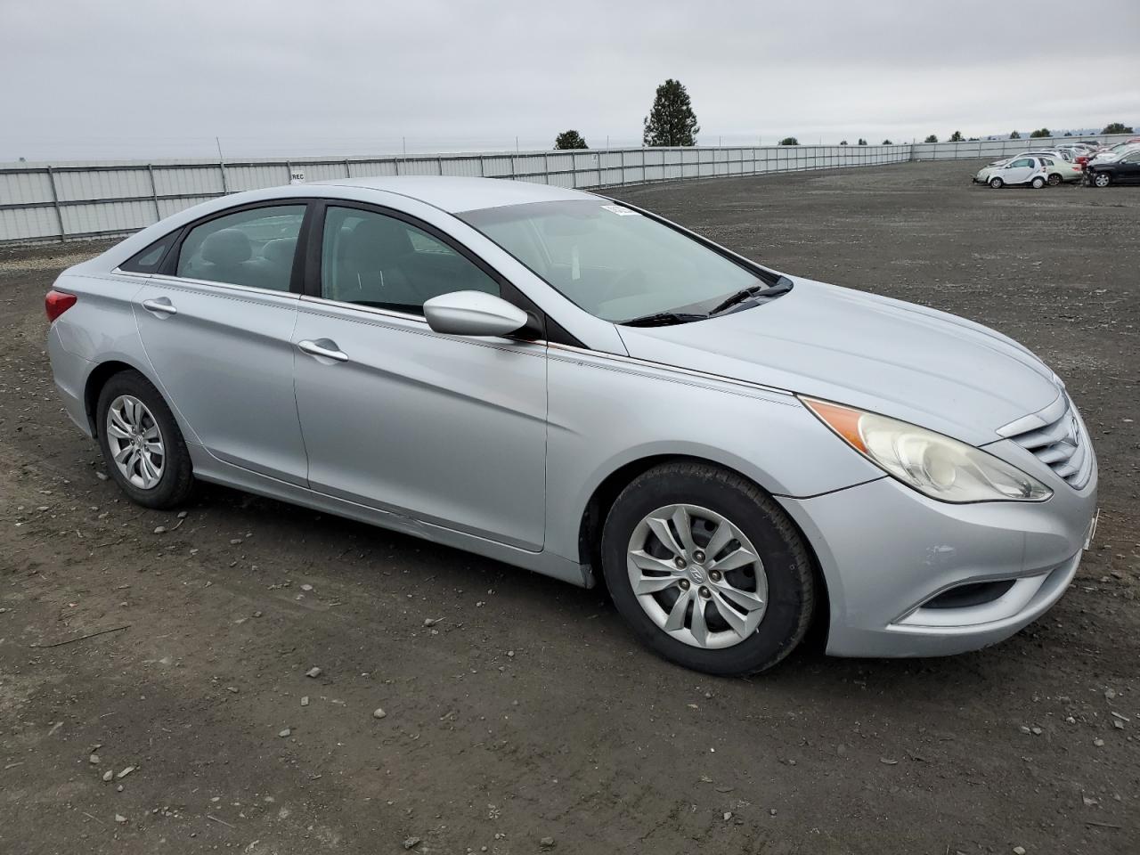 Photo 3 VIN: 5NPEB4AC9BH030362 - HYUNDAI SONATA 