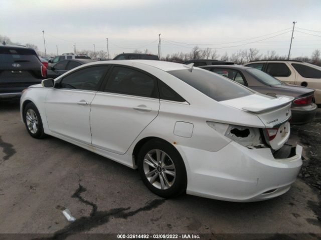 Photo 2 VIN: 5NPEB4AC9BH047047 - HYUNDAI SONATA 