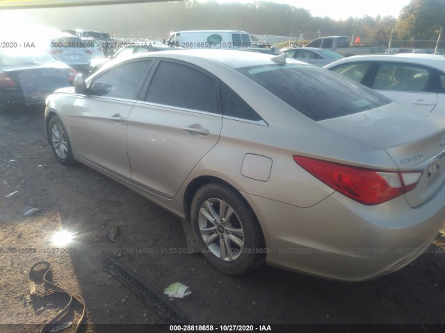 Photo 2 VIN: 5NPEB4AC9BH060610 - HYUNDAI SONATA 