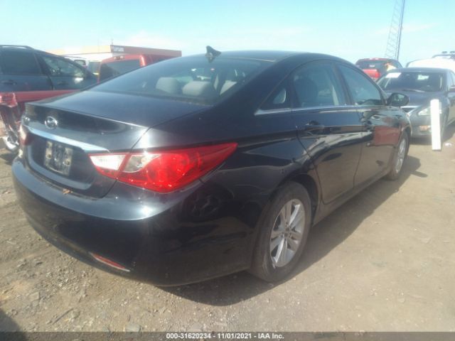 Photo 3 VIN: 5NPEB4AC9BH067492 - HYUNDAI SONATA 