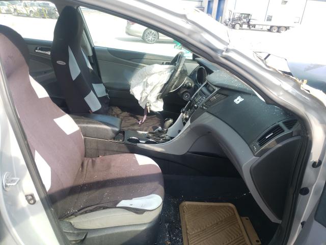 Photo 4 VIN: 5NPEB4AC9BH119347 - HYUNDAI SONATA GLS 