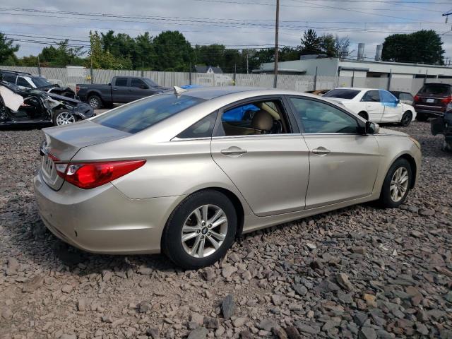 Photo 2 VIN: 5NPEB4AC9BH136939 - HYUNDAI SONATA GLS 