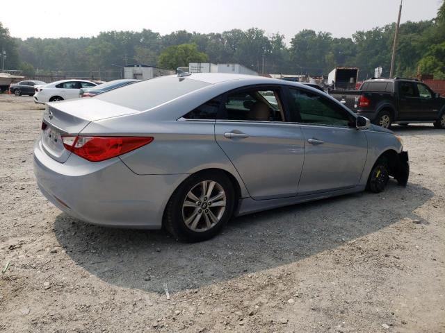 Photo 2 VIN: 5NPEB4AC9BH138450 - HYUNDAI SONATA GLS 