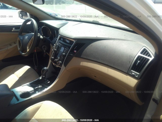 Photo 4 VIN: 5NPEB4AC9BH148136 - HYUNDAI SONATA 