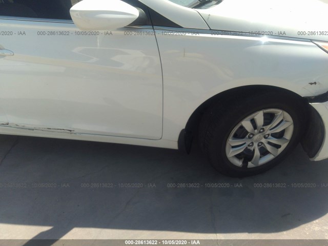 Photo 5 VIN: 5NPEB4AC9BH148136 - HYUNDAI SONATA 