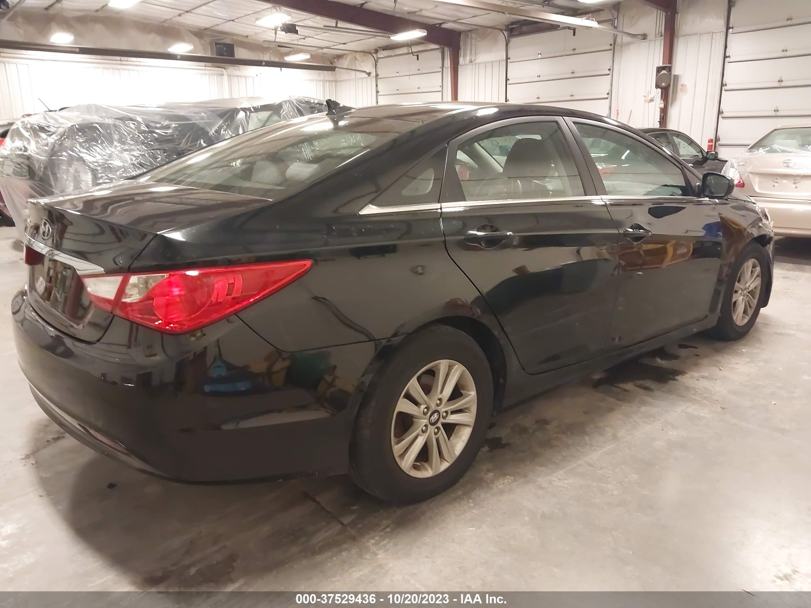 Photo 3 VIN: 5NPEB4AC9BH162344 - HYUNDAI SONATA 