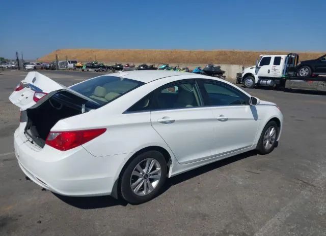 Photo 3 VIN: 5NPEB4AC9BH168273 - HYUNDAI SONATA 