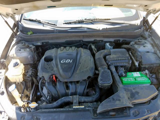 Photo 6 VIN: 5NPEB4AC9BH185638 - HYUNDAI SONATA GLS 